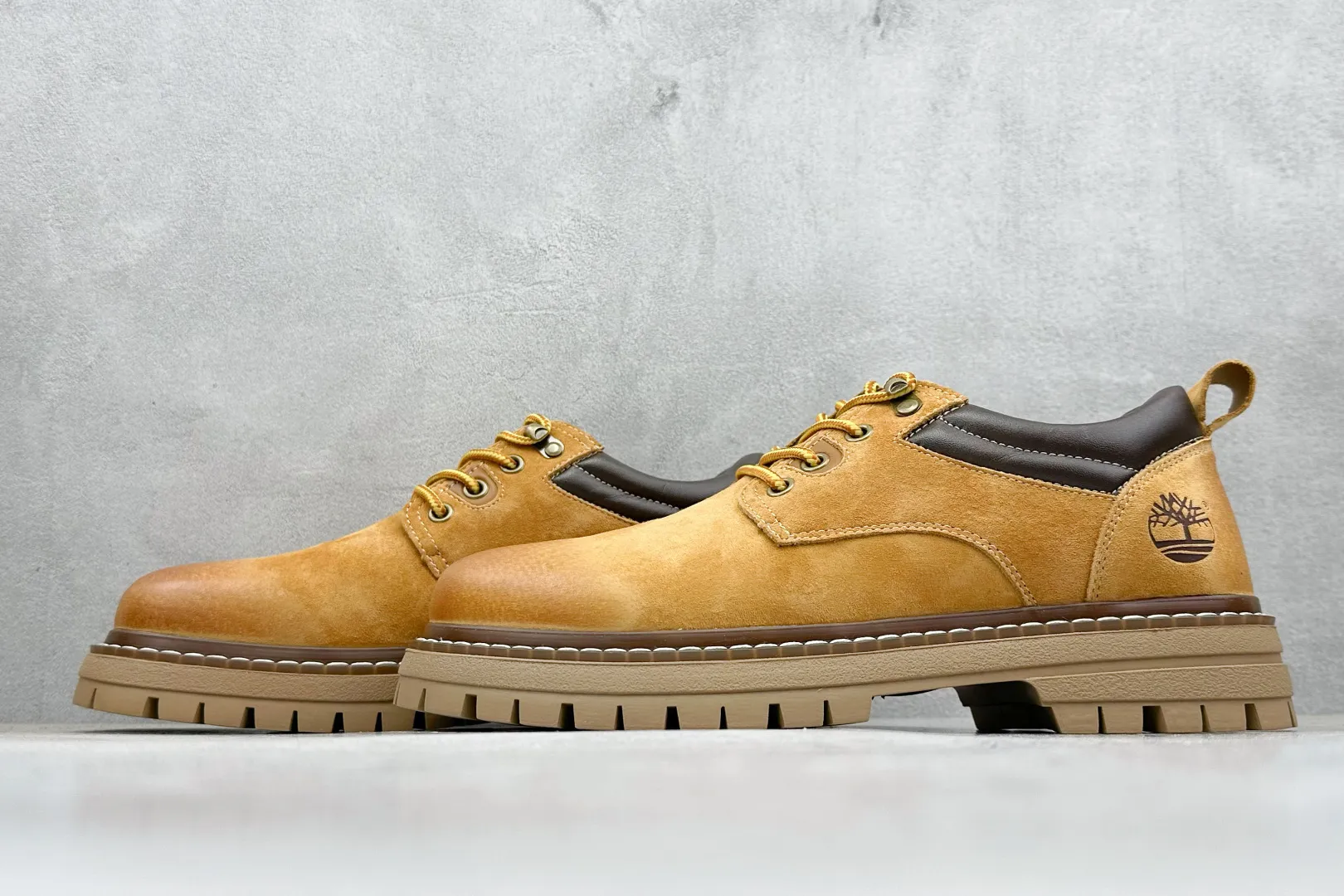 🐲💰 560 support store Timberland/Timberland classic outdoor low-top work casual shoes, classic re-upgraded, Guangdong factory quality, original box and original packaging, the fabric is made of Italian 🇮🇹 top-grade frosted cowhide, with anti-odor and anti-corrosion genuine leather latex insoles, giving you a perfect wearing experience, high quality and durable, a must-have for sportsmen, specializes in looking good, high-quality and first-class foot feel, exclusive supply Item number: TB73533 Size: 39-44 (one size larger)
